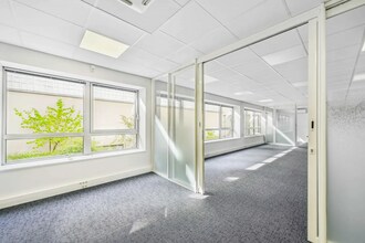 69 Rue D'Aguesseau, Boulogne-Billancourt for sale Interior Photo- Image 2 of 5