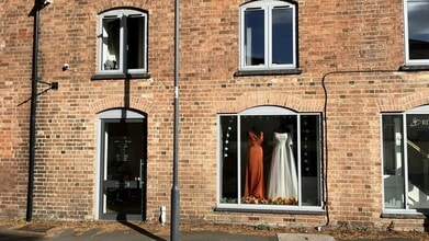 Wharf St, Warwick to rent Building Photo- Image 1 of 11