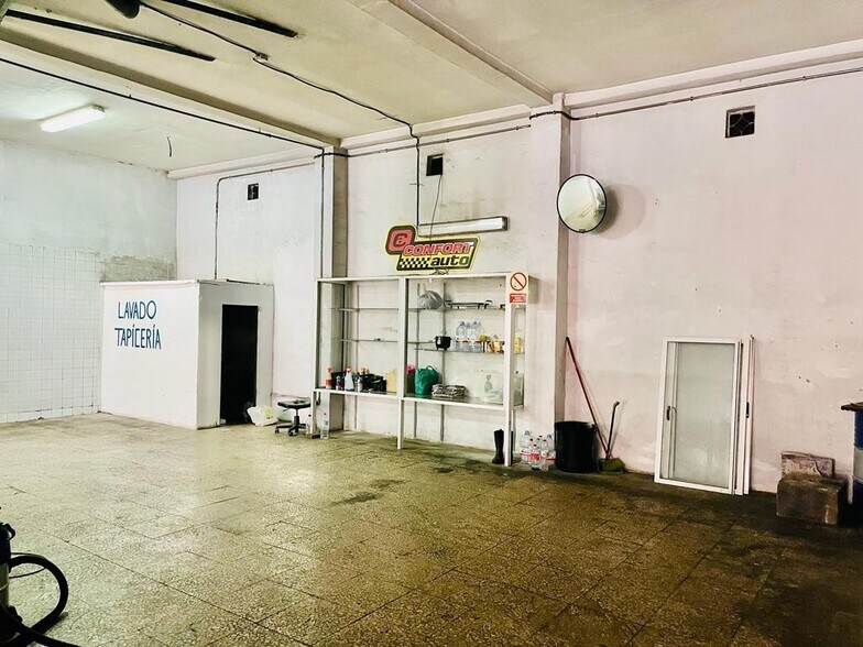 Retail in Crevillent for sale - Interior Photo - Image 1 of 7