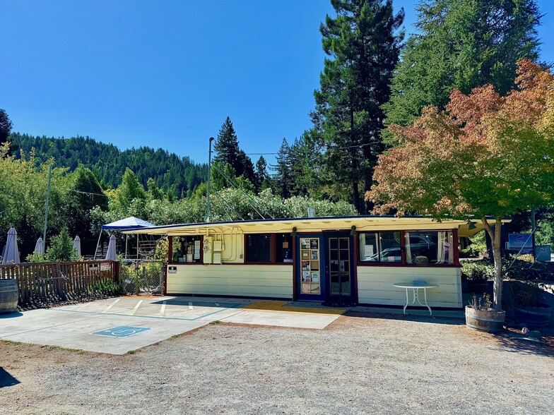 17071 Hwy 116, Guerneville, CA for sale - Primary Photo - Image 1 of 16