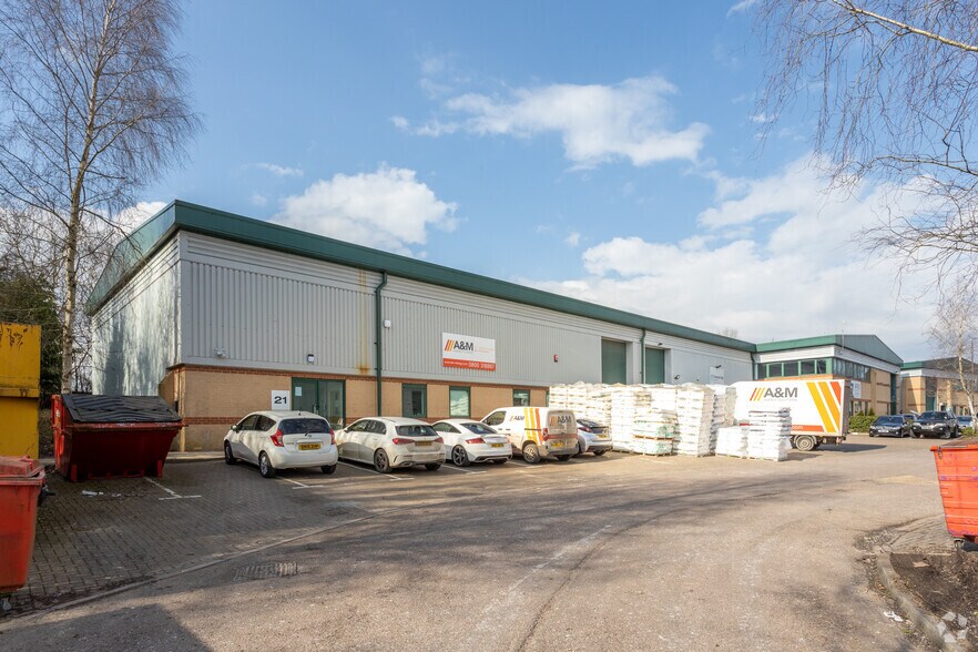 Caen Vw, Swindon for sale - Primary Photo - Image 1 of 1