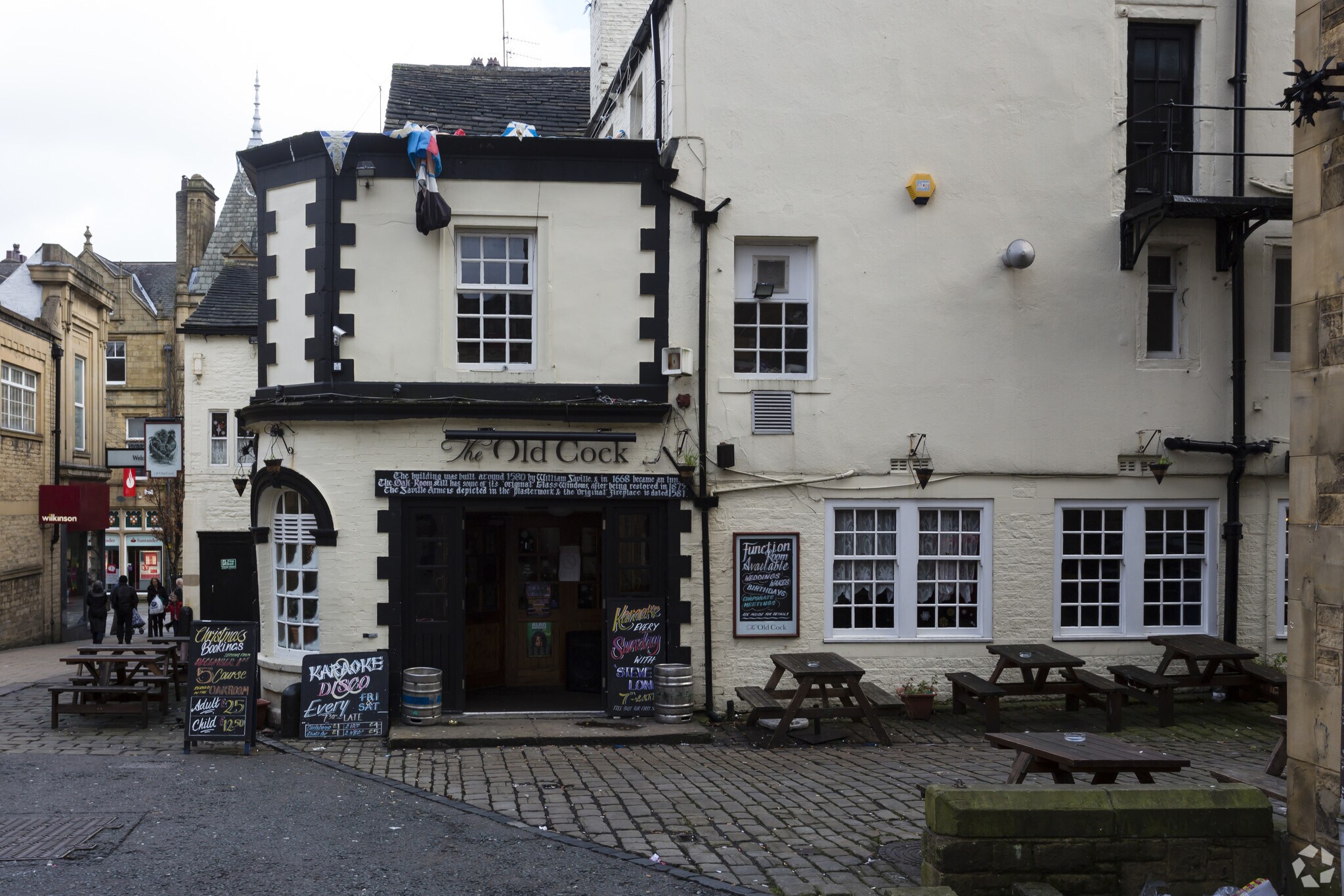 Old Cock Yard, Halifax for sale Primary Photo- Image 1 of 1