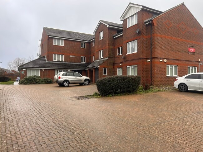 More details for 4 Athelstan Clos, Eastbourne - Office / Medical to Rent
