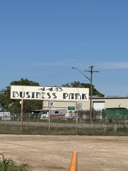 1885 FM 448, Giddings, TX for rent - Building Photo - Image 2 of 6