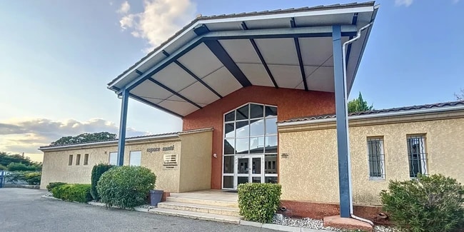 Location Bureaux 45 m² à 122 m²