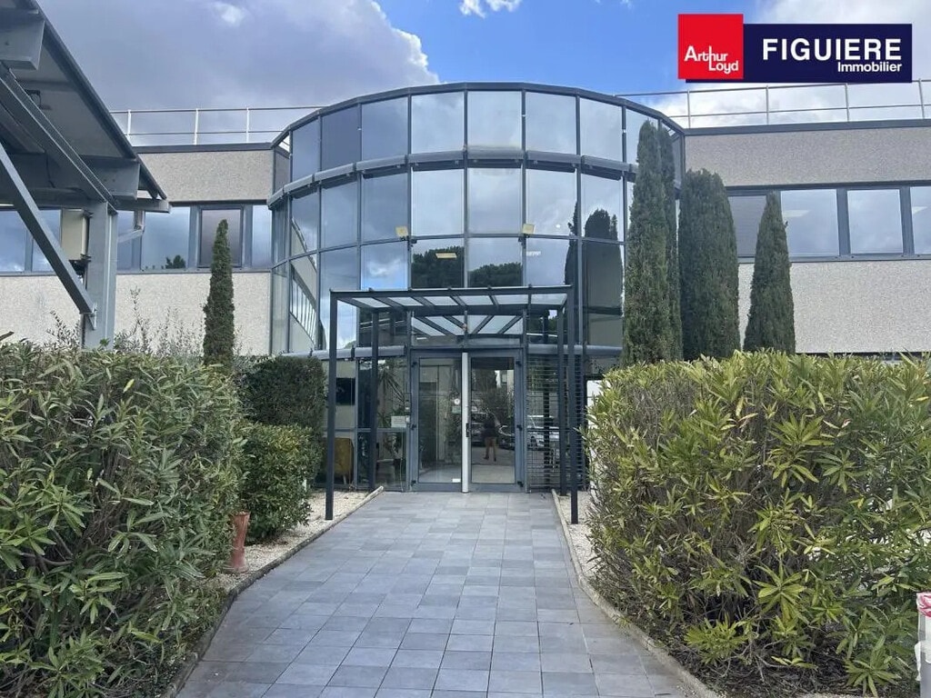 Vente Local d'activités 4 631 m² - Photo 1