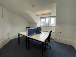 30-32 Fleet St, London for rent Interior Photo- Image 1 of 2