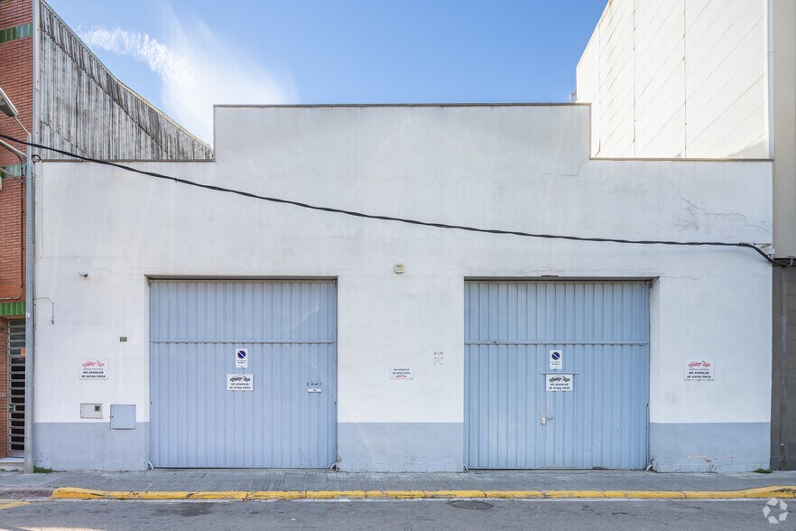 Industrial in Granollers, Barcelona to rent - Building Photo - Image 1 of 7