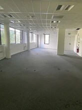 20 Rue Ampère, Massy to rent Interior Photo- Image 2 of 3