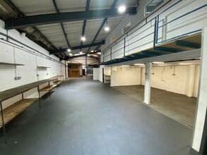 2 Clifton Rd, Huntingdon to rent Interior Photo- Image 2 of 4