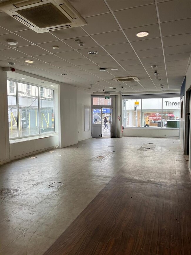 More details for 19-23 Caroline St, Bridgend - Retail to Rent