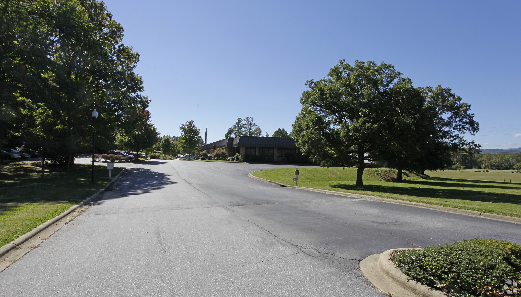 139 Glenn Bridge Rd, Arden, NC for sale Primary Photo- Image 1 of 1