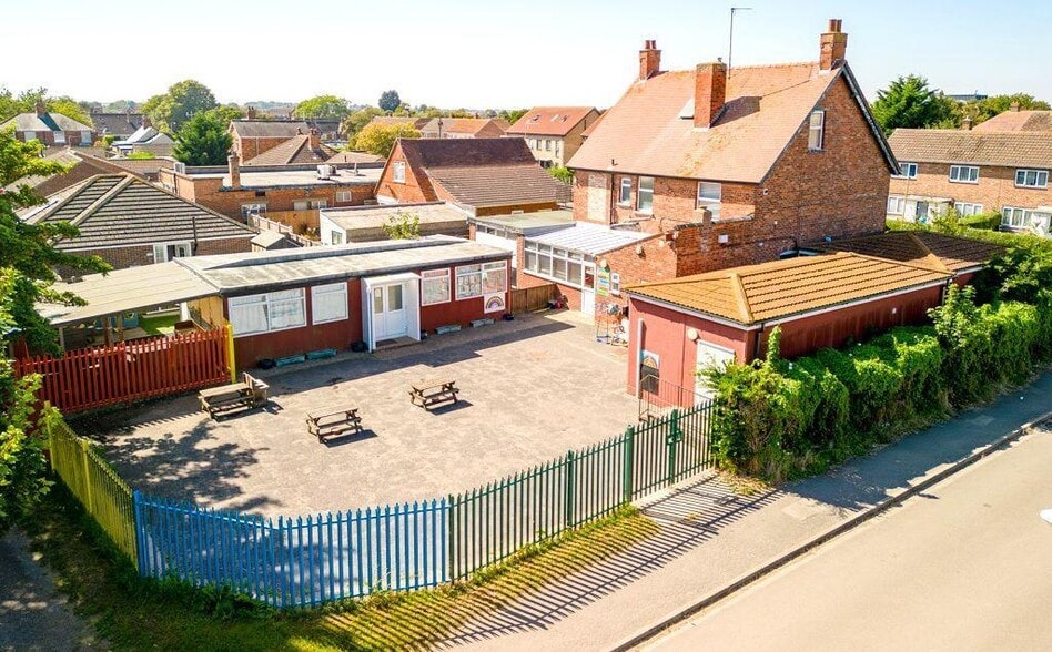 140 Church Rd N, Skegness for sale - Building Photo - Image 2 of 20