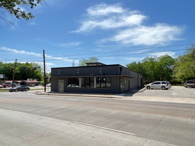 420 S Bell Ave, Denton, TX for sale - Building Photo - Image 1 of 1