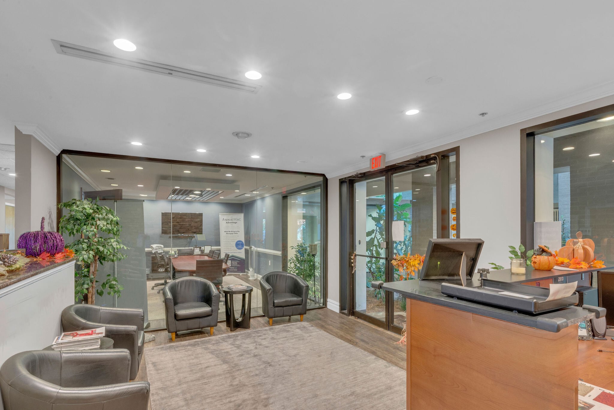 794 Penllyn Blue Bell Pike, Blue Bell, PA to rent Interior Photo- Image 1 of 13