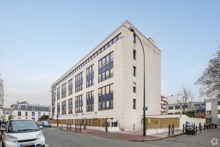 37-39 Rue De Neuilly, Clichy to rent - Building Photo - Image 2 of 5