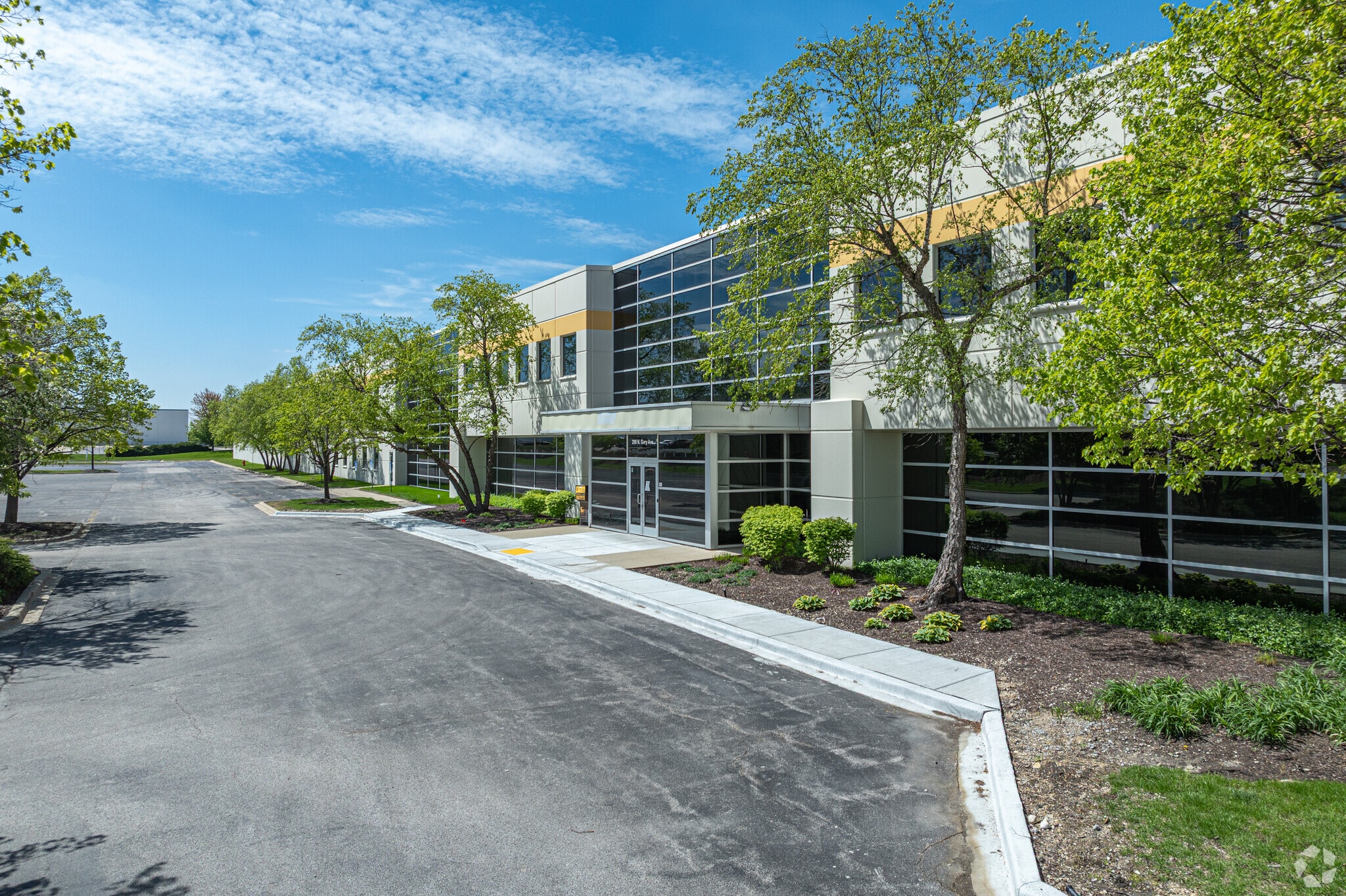 200 N Gary Ave, Roselle, IL to rent Primary Photo- Image 1 of 7