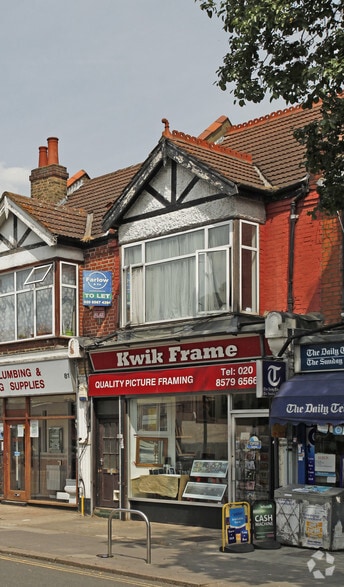 79 Greenford Ave, London to rent - Building Photo - Image 2 of 2