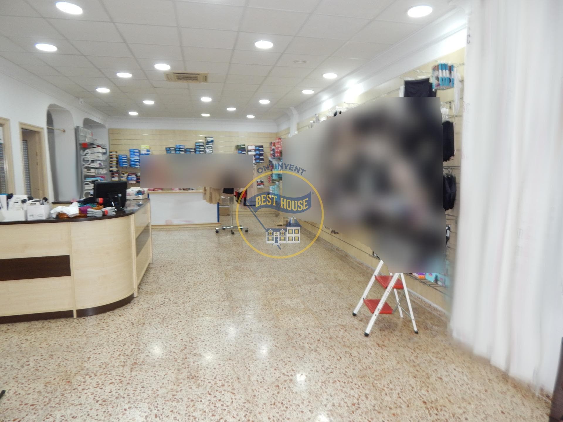 Retail in Ontinyent, Valencia to rent Interior Photo- Image 1 of 15