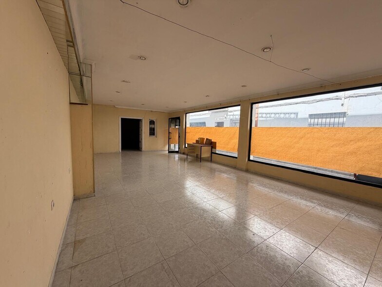 Industrial in Marchena for sale - Interior Photo - Image 3 of 8