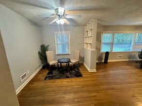 1059 Buford Hwy, Sugar Hill, GA for rent Lobby- Image 1 of 9