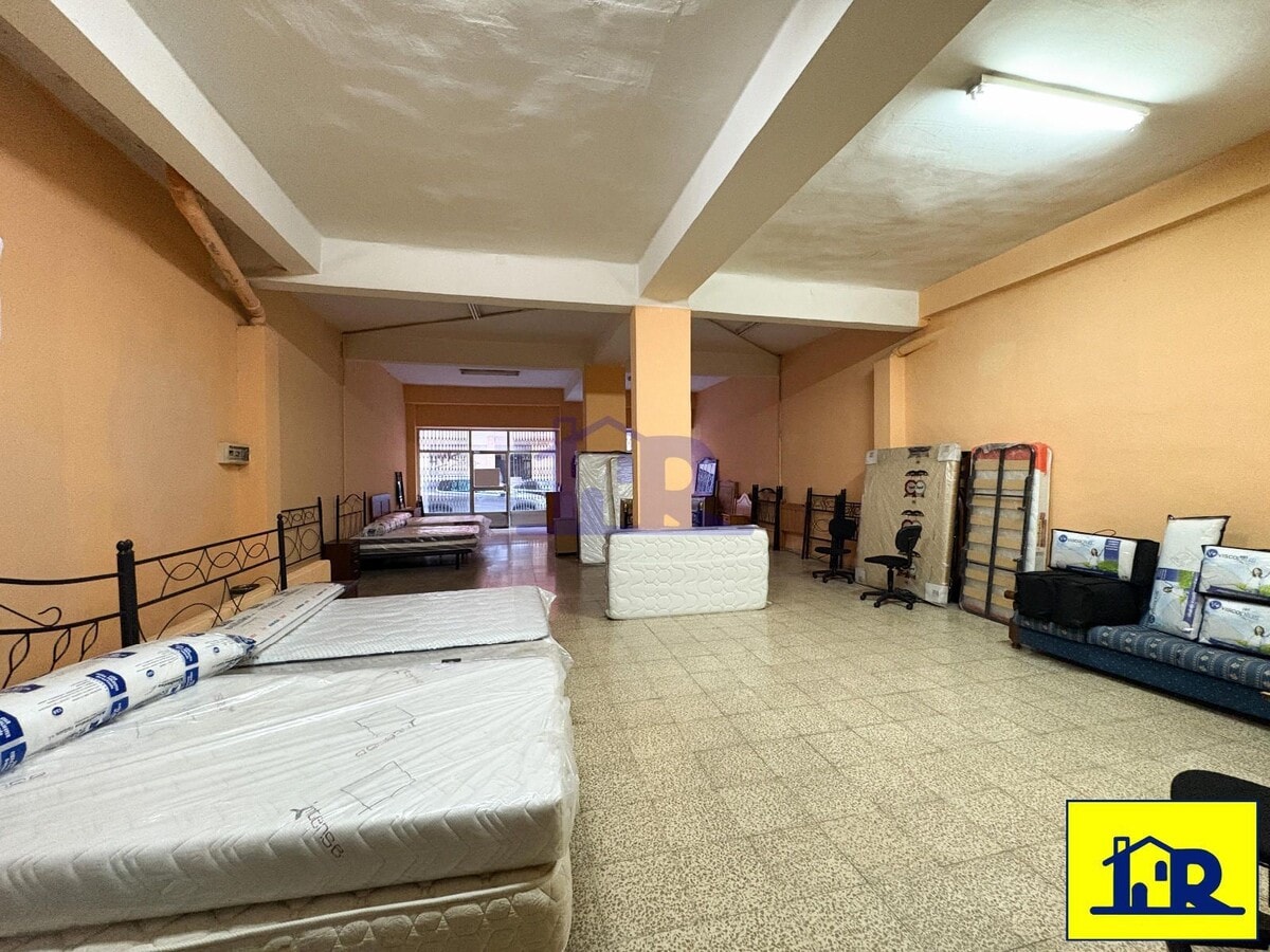 Cuenca, CUE 16001 - - - Interior Photo - Image 1 of 5