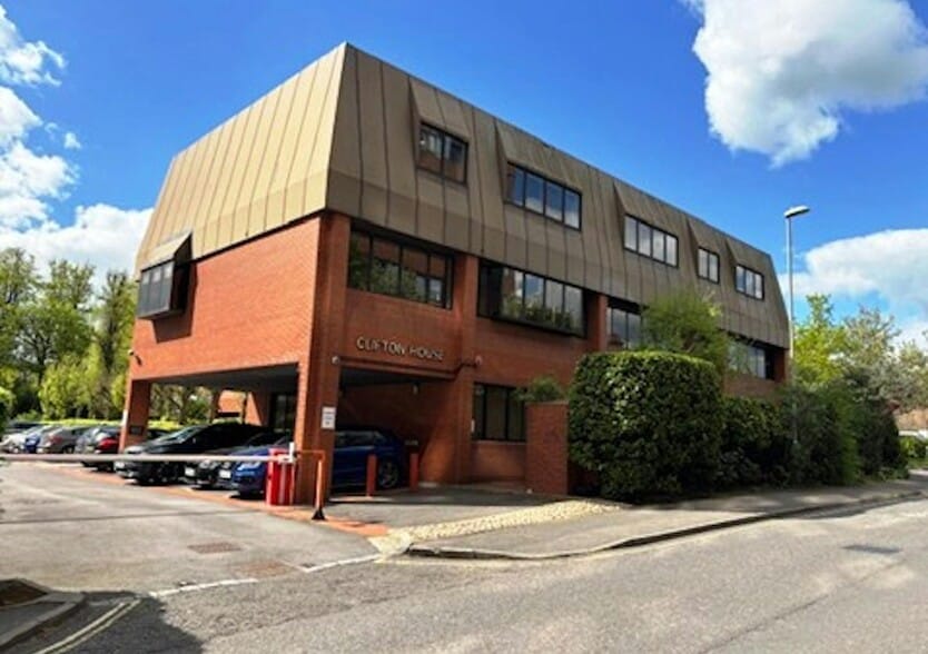 Bunnian Pl, Basingstoke to rent - Building Photo - Image 3 of 3