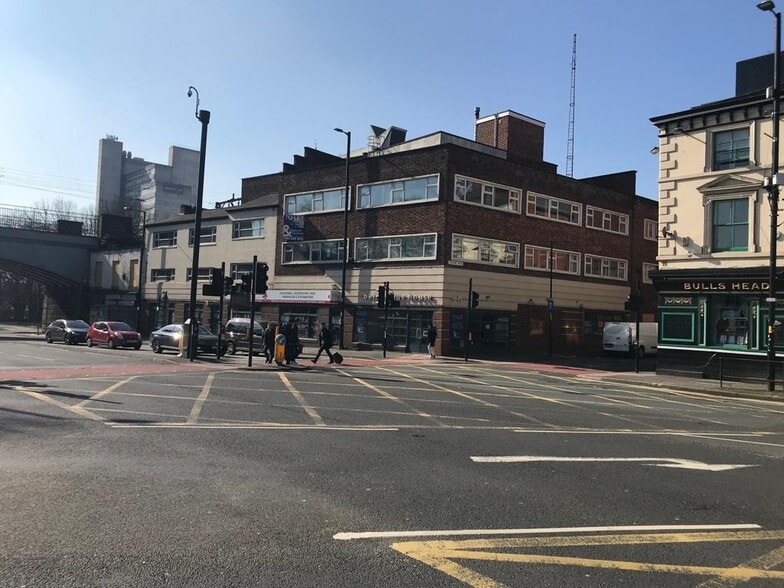 84A-92 London Rd, Manchester to rent - Building Photo - Image 3 of 4