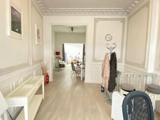 More details for 22 Avenue Théophile Gautier, Paris - Retail to Rent