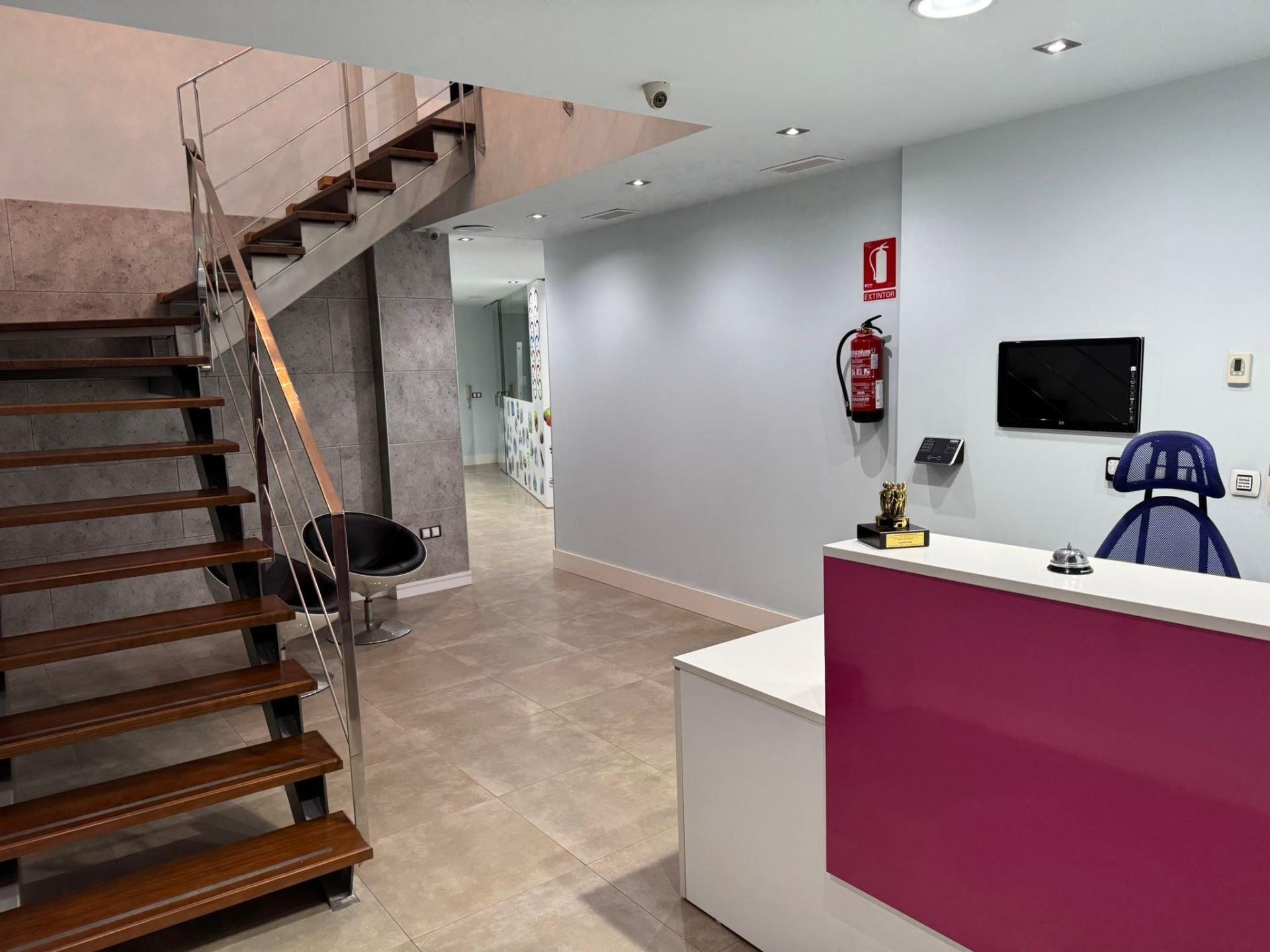 Office in Elche, Alicante for sale Interior Photo- Image 1 of 30