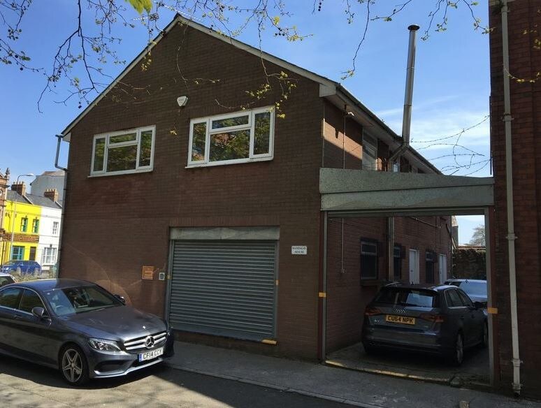 1 Royal Stuart Ln, Cardiff for sale Primary Photo- Image 1 of 1