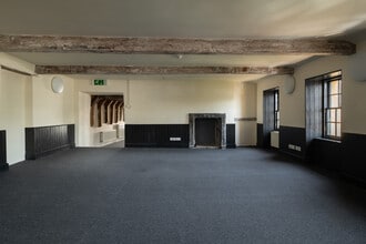 Quayside St, Edinburgh to rent Interior Photo- Image 1 of 4