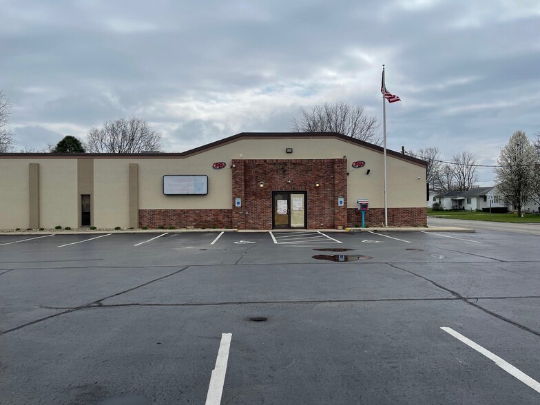 487 W Main St, West Jefferson, OH for rent - Building Photo - Image 3 of 28