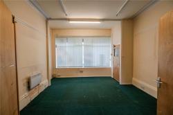 18 Hainton Ave, Grimsby to rent Interior Photo- Image 1 of 18
