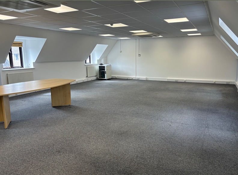 Yarnton Rd, Cassington to rent Interior Photo- Image 1 of 6