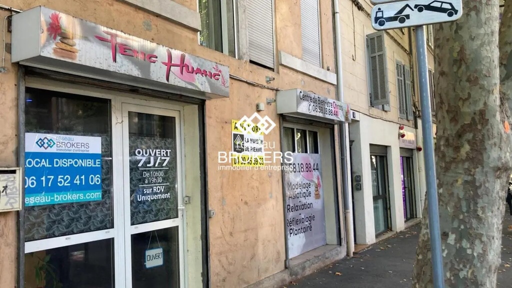 Location Commerce 50 m² - Photo 1