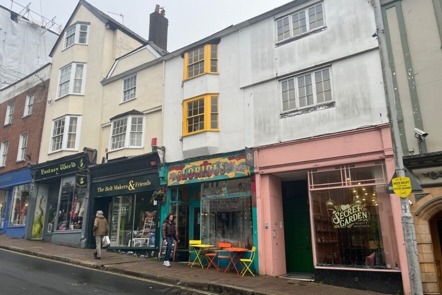 121 Fore St, Exeter to rent - Primary Photo - Image 1 of 2