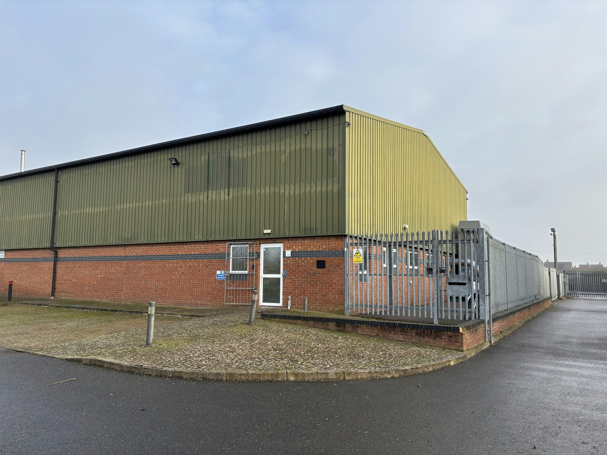 Ware Rd, Stanford In The Vale to rent Building Photo- Image 1 of 8