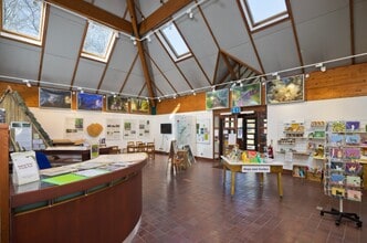 Nursery Rd, Loughton to rent Interior Photo- Image 2 of 2