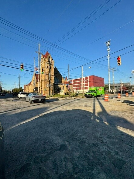 7101 Carnegie Ave, Cleveland, OH for sale - Building Photo - Image 1 of 1