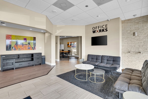 5666 Seminole Blvd, Seminole, FL to rent Building Photo- Image 1 of 27