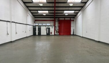 Rufford Court, Hardwick Grange, Warrington to rent Interior Photo- Image 1 of 4