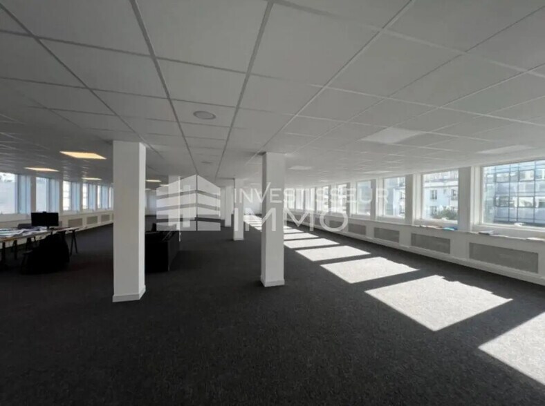 Office in Levallois-Perret to rent - Interior Photo - Image 3 of 4