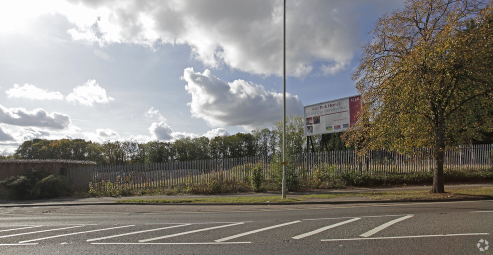 PLOTS 2 & 3 MAYLANDS SOUTH portfolio of 2 properties for sale on LoopNet.co.uk - Primary Photo - Image 1 of 1