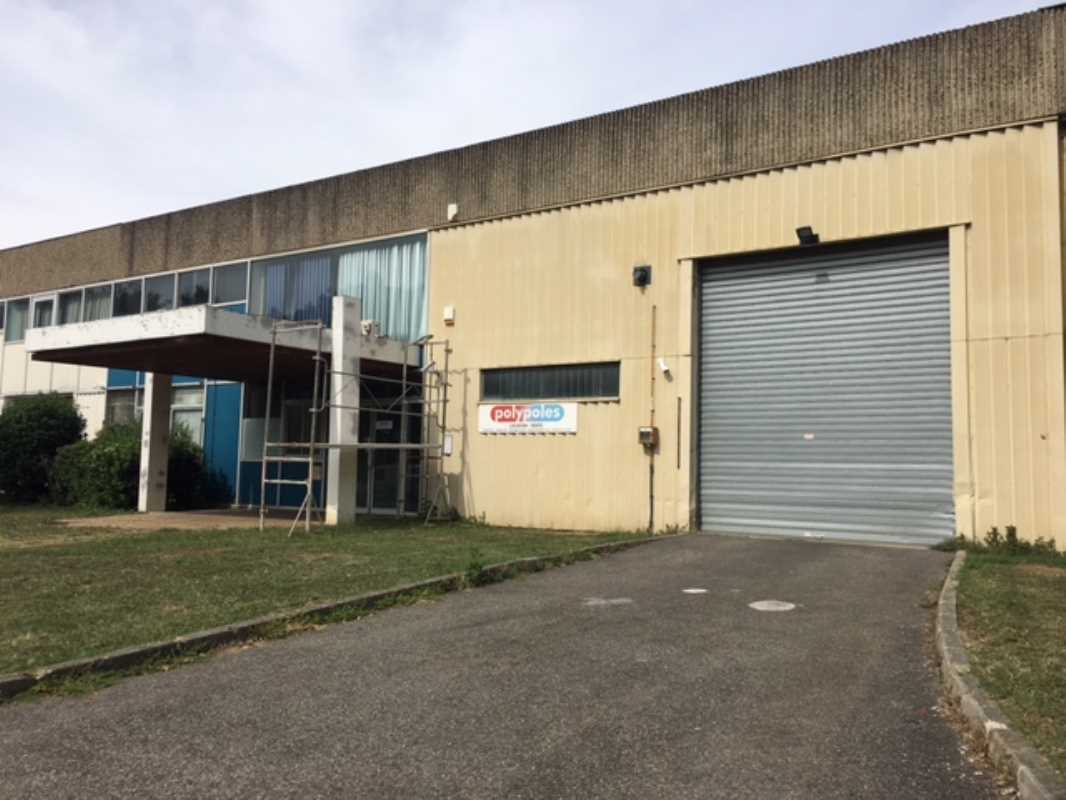 Light Industrial in Toulouse to rent Building Photo- Image 1 of 4