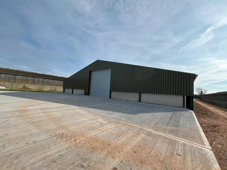 Norwich Rd, Ipswich to rent - Building Photo - Image 3 of 3