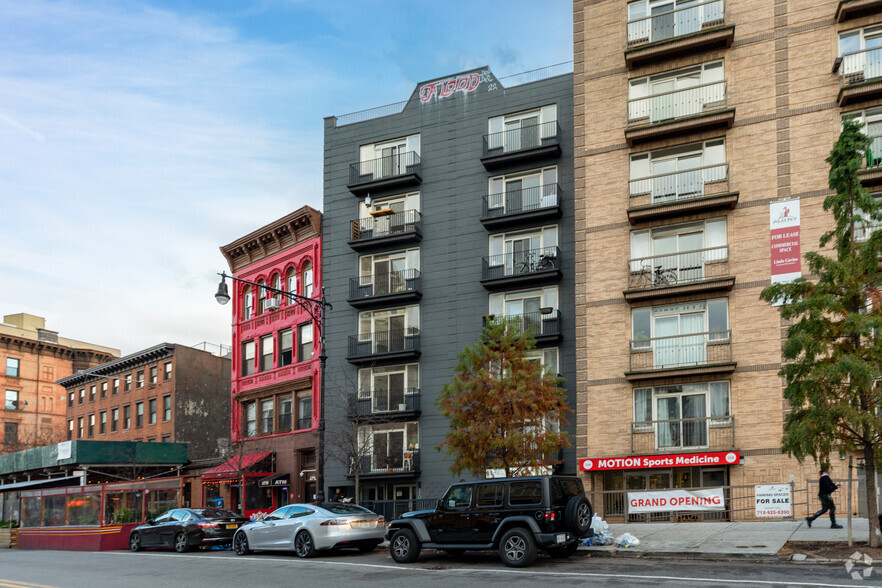 170 Broadway, Brooklyn, NY for sale - Primary Photo - Image 1 of 1