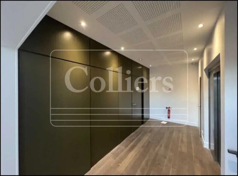 Office in Aix-en-Provence to rent - Interior Photo - Image 3 of 6