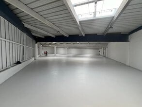 Industrial in Maurepas for sale Interior Photo- Image 1 of 2