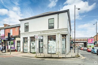 2 Farm Yard, Manchester for sale Primary Photo- Image 1 of 2